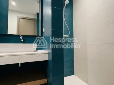 Appartement au rez-de-chaussée à louer à Ain Diab