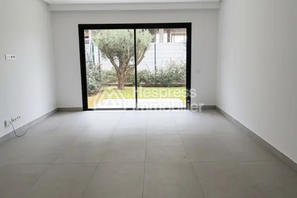 Ground floor apartment for rent in Ain Diab
