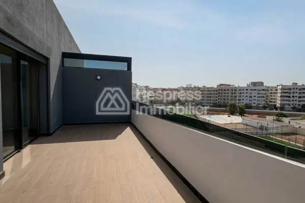 Studio with terrace for rent in Burgundy
