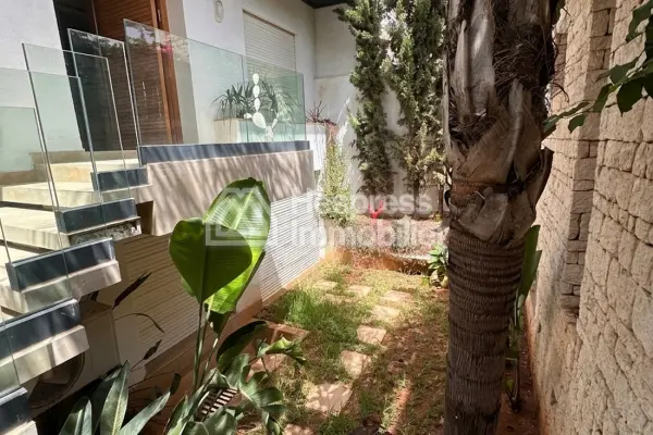 Luxury villa for rent in El Manar El Hank. 4 rooms. Furnished.