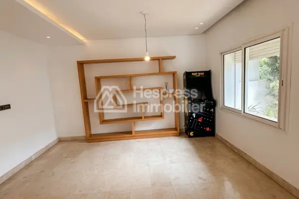 Luxury villa for rent in El Manar El Hank. 4 rooms. Furnished.