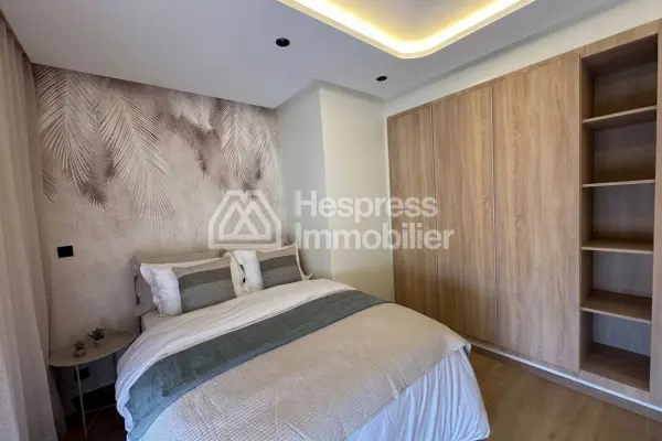 Apartment for rent in Aïn Diab Extension, 3 bedrooms. Well furnished.