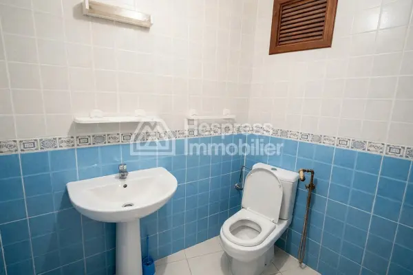 Unfurnished apartment for rent in Branes
