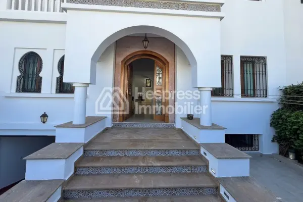 Villa à Louer à Boubana