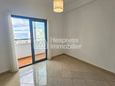 Bel Appartement en Location à la Corniche