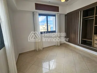 Bel Appartement en Location à la Corniche