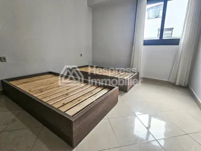 Bel Appartement en Location à la Corniche