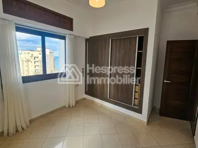 Bel Appartement en Location à la Corniche