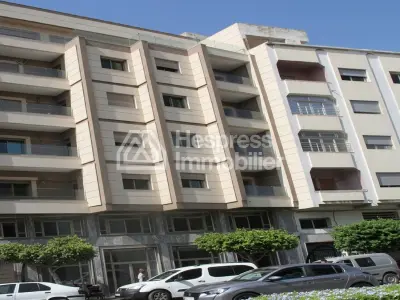 مكاتب للإيجار: عيادة طبية