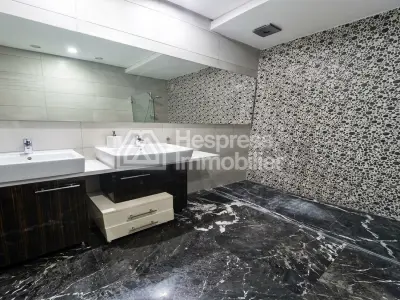 Spacious apartment in Malabata