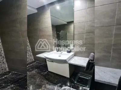 Spacious apartment in Malabata