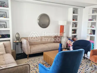 Superbe Appartement Spacieux avec Grande Terrasse