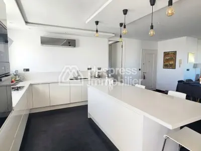 Superbe Appartement Spacieux avec Grande Terrasse