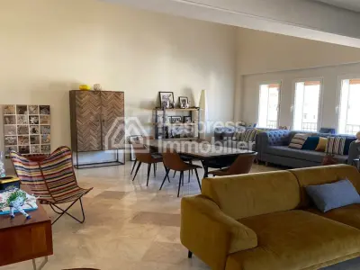 Appartement spacieux non meublé