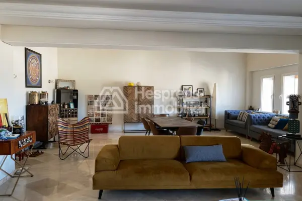 Appartement spacieux non meublé