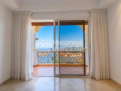 Appartement spacieux non meublé