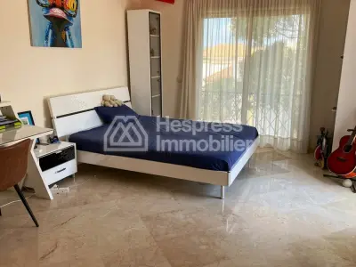 Appartement spacieux non meublé