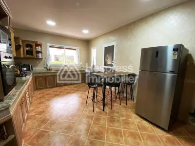Appartement spacieux non meublé