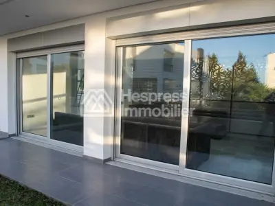 Spacieuse villa avec piscine