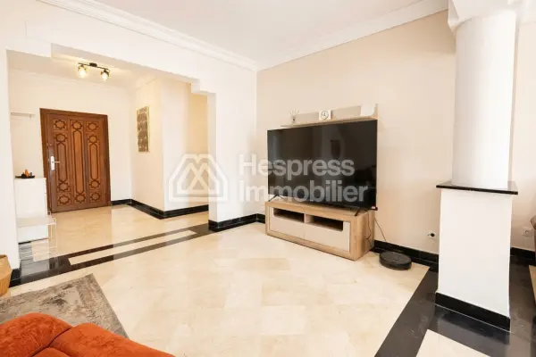 Spacious apartment for rent in Malabata