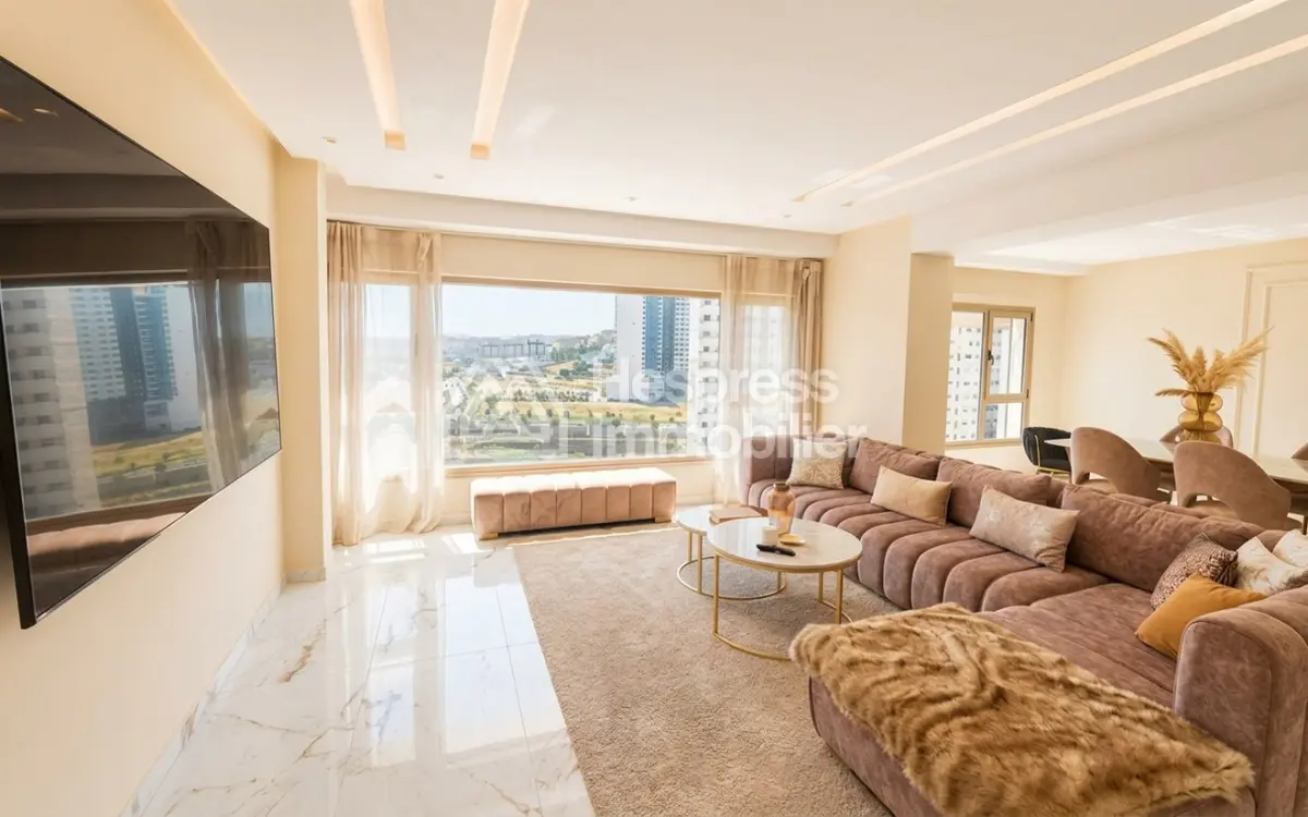 Luxury apartment for rent