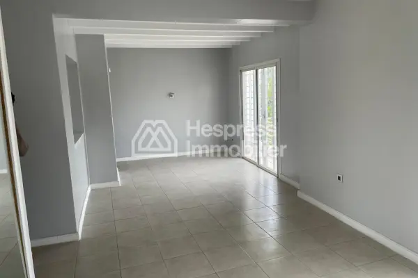 Modern villa for rent in Harhoura – 19,000 DH/month