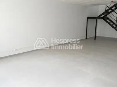 Installez Votre Activité dans un Bureau Duplex