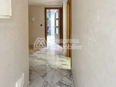 Bel Appartement Meublé a À vendre