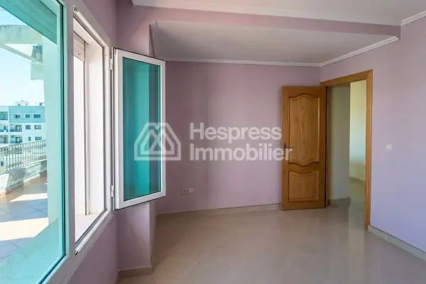 Apartment with Terrace for Sale