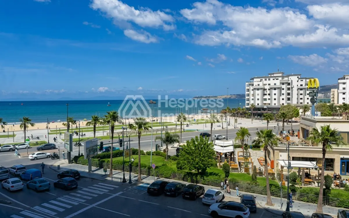 Bureau Haut Standing avec Vue sur Mer à Louer