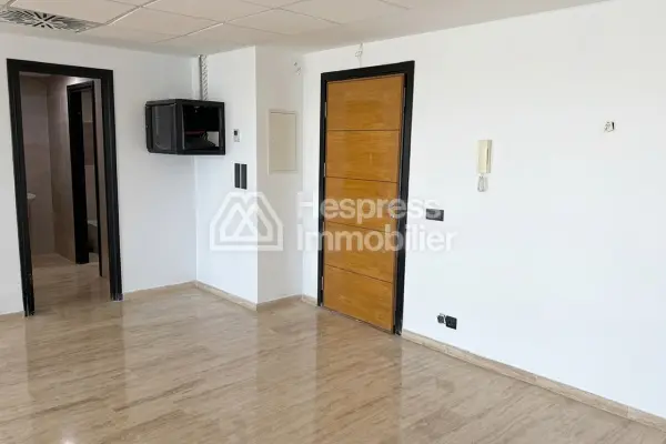 Luxury Office with Sea View for Rent