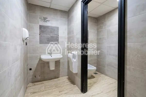 Luxury Office with Sea View for Rent