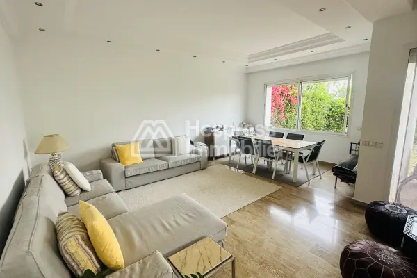 À VENDRE – Villa à El Menzeh avec Vue Panoramique 