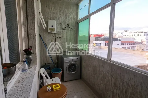 Beautiful apartment for rent at Mozart . 4 large rooms. Furnished.
