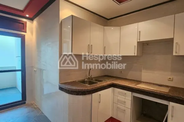 Apparently for sale, Trua Atlas. Area 107 m². Armored door, security