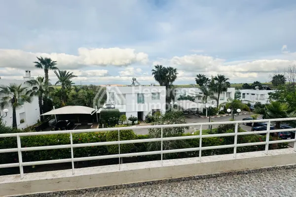 À VENDRE – Villa à El Menzeh avec Vue Panoramique 