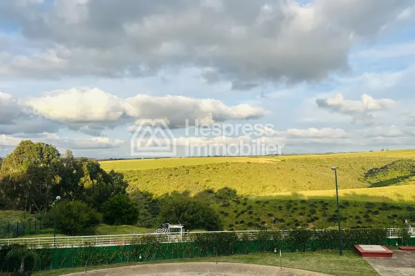 À VENDRE – Villa à El Menzeh avec Vue Panoramique 