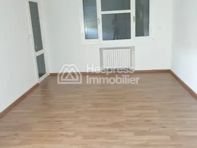 For rent – ​​Modern villa in Agdal , near the forest and the Lycée Descartes