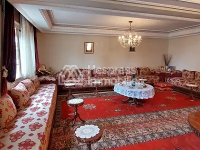 Grand appartement au quartier IBERIA