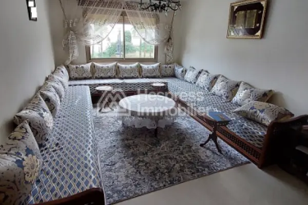 Large apartment in the Iberia district