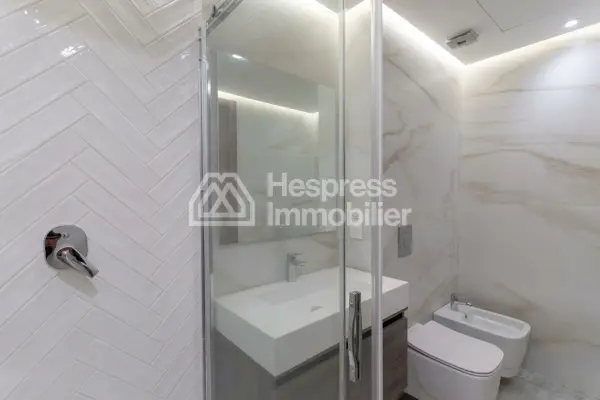 Luxury apartment in Malabata HILLS 94 M