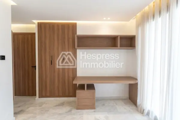 Luxury apartment in Malabata HILLS 94 M