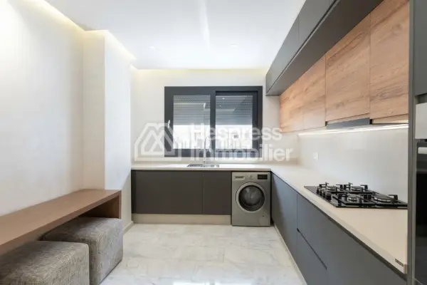 Luxury apartment in Malabata HILLS 94 M