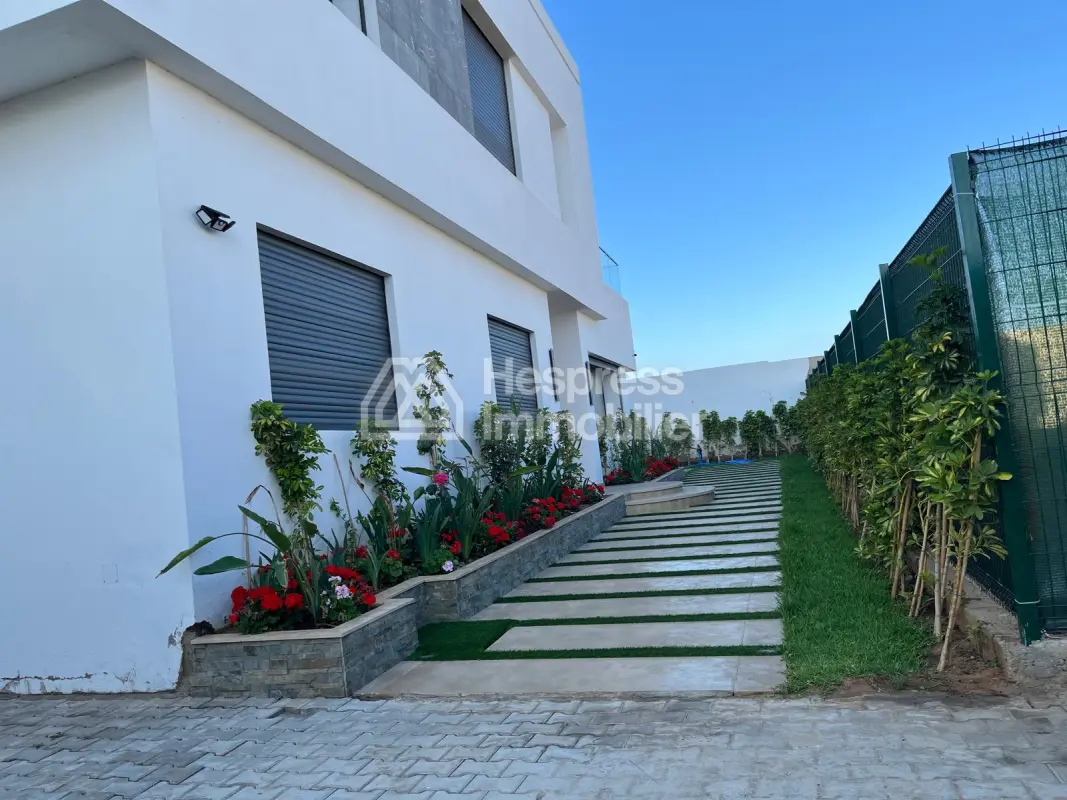 Villa d’exception à vendre à El Menzeh – Résidence sécurisée