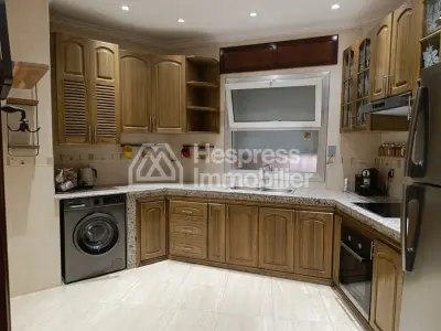 Beautiful apartment for rent on La Corniche