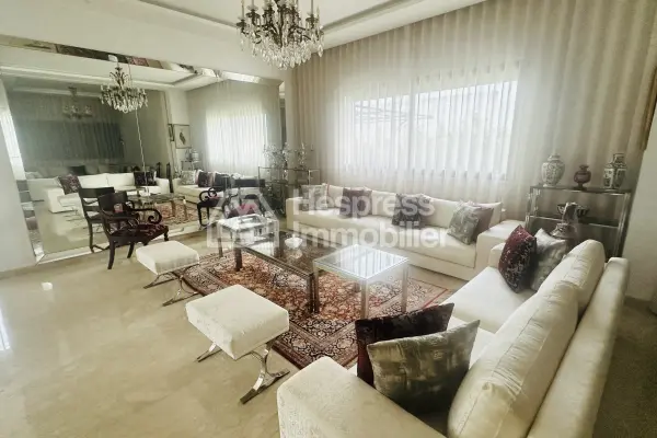 Villa d’exception à vendre à El Menzeh – Résidence sécurisée