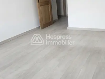 Bel appartement à vendre en plein boulevard Ghandi