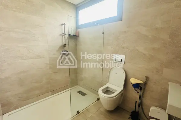 Villa d’exception à vendre à El Menzeh – Résidence sécurisée