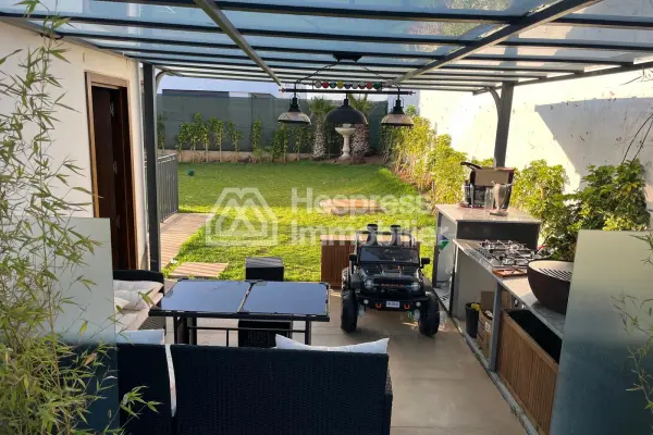 Villa d’exception à vendre à El Menzeh – Résidence sécurisée