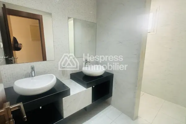 Appartement meublé d’exception à louer – Hay Riad